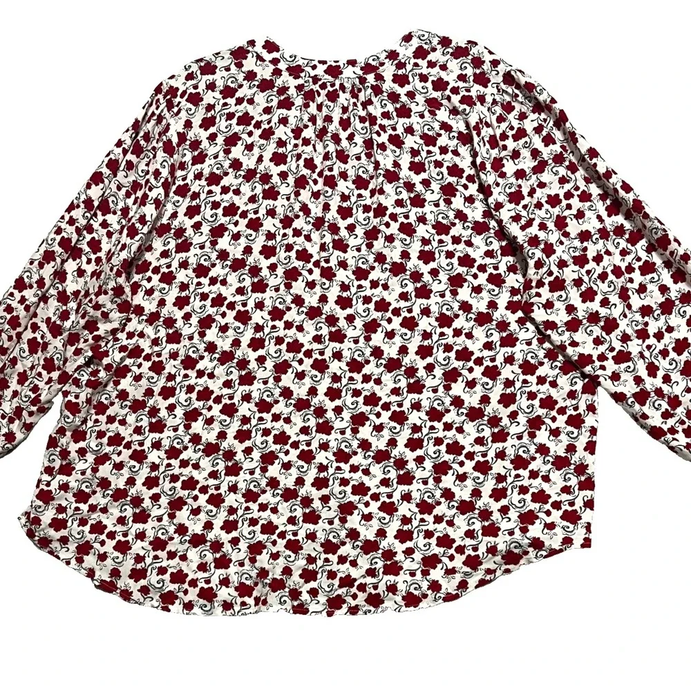 Lane Bryant Red Floral Button Down Blouse‎ 18/20 Rayon Plus Size Top 3/4 sleeve - Picture 4 of 5